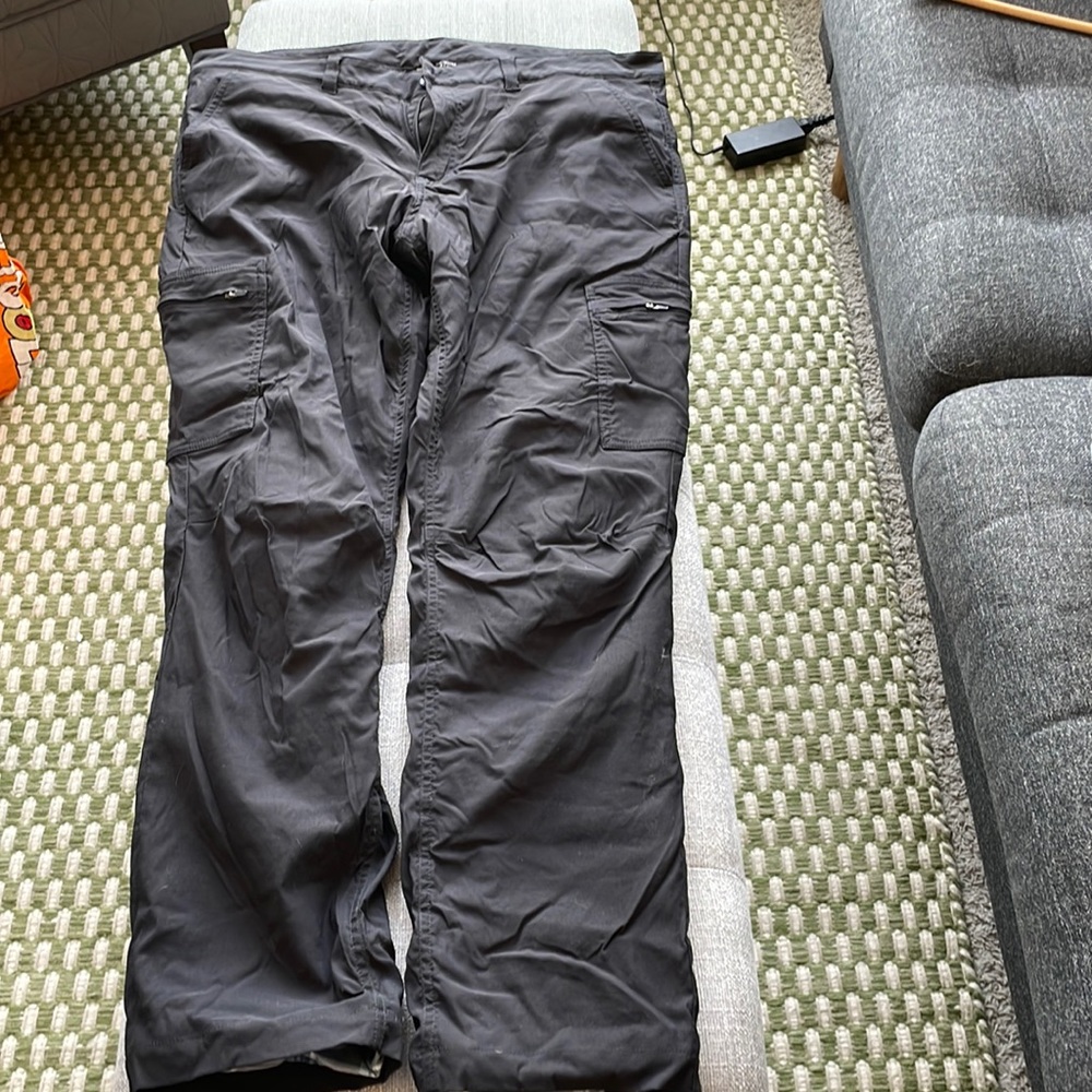 NWOT MEC Mens Fleece lined pants.  40 x 32. Black